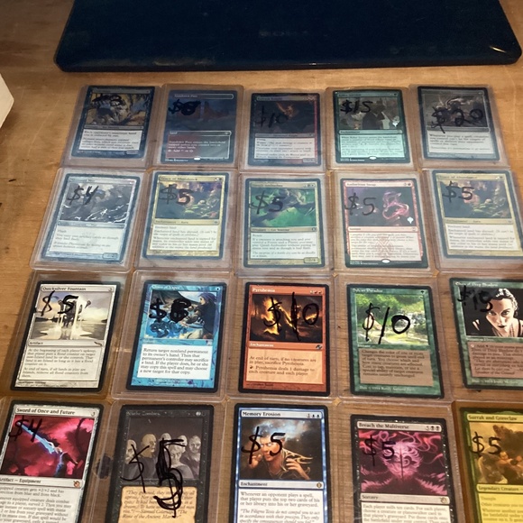 20 Magic The Gathering Foil and Regular cards - Picture 1 of 16
